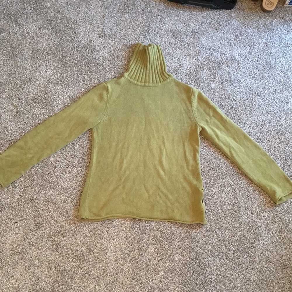 Soft and comfortable sage green  sweater